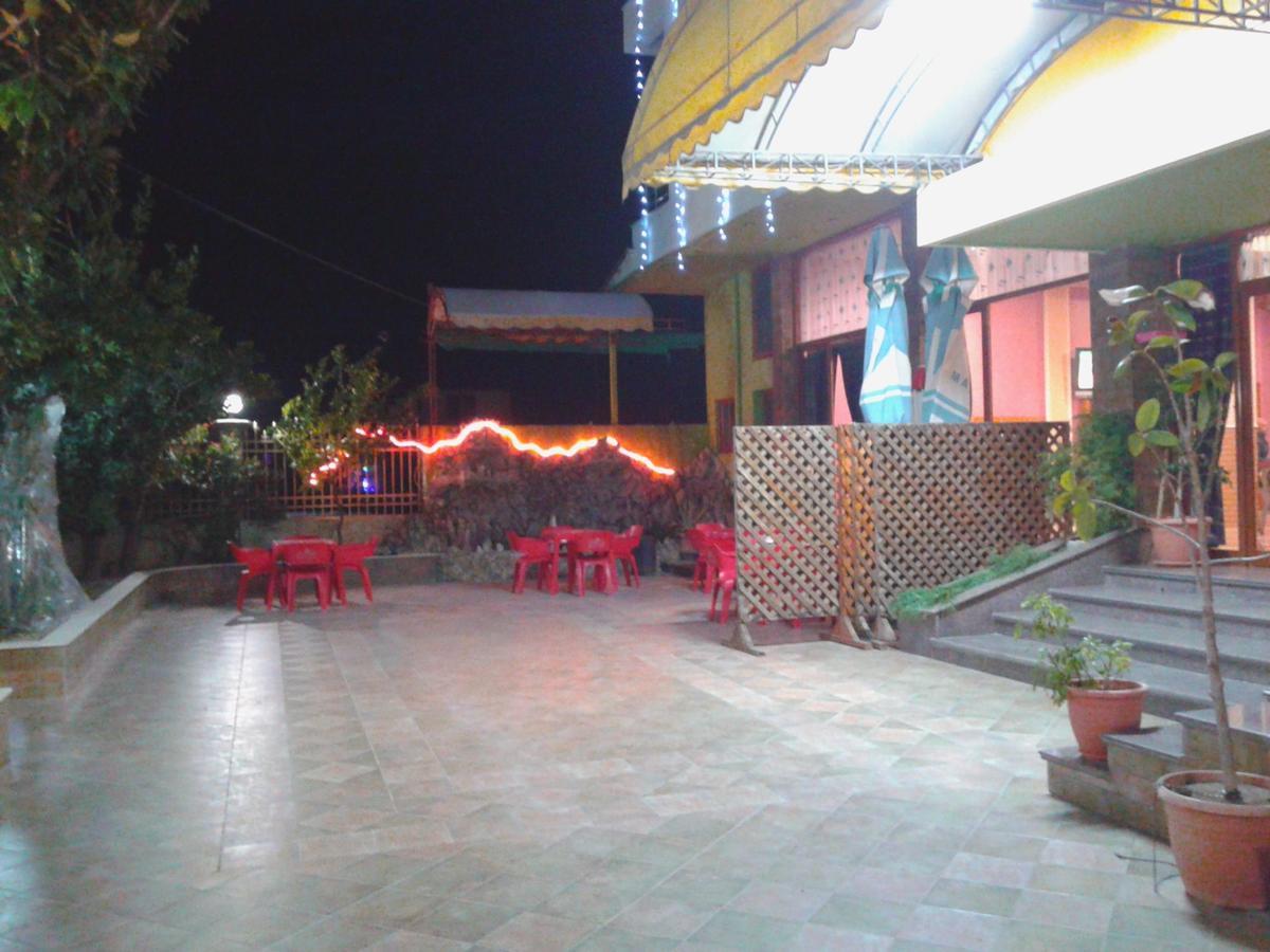 Hotel Gjeli Fier Ngoại thất bức ảnh