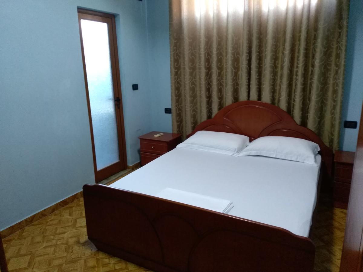 Hotel Gjeli Fier Ngoại thất bức ảnh